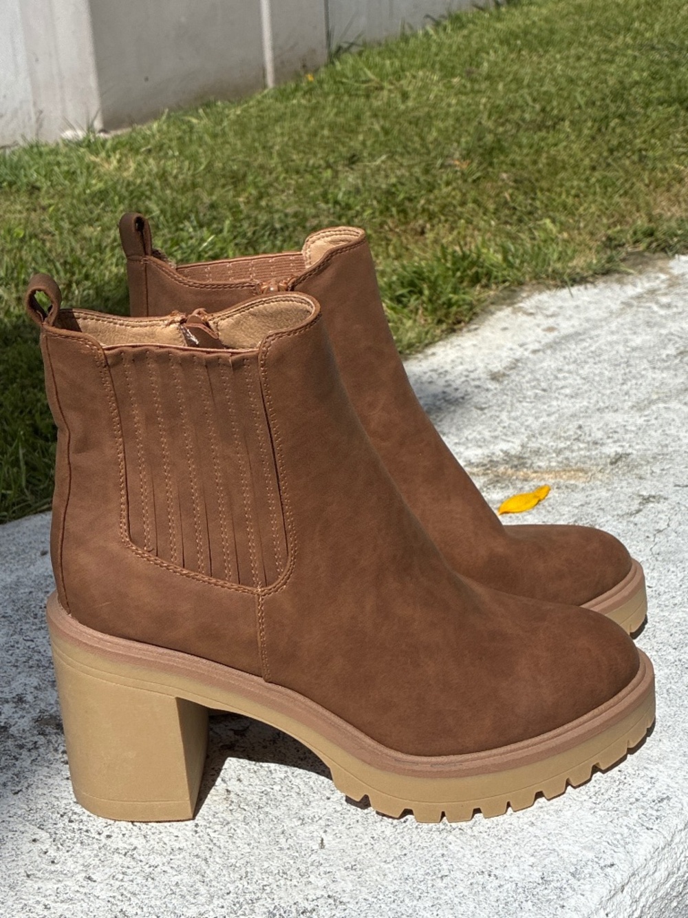 Dolce Vita Jade Brown Ankle Boots